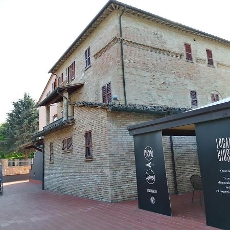 Locanda Giustini アッシジ エクステリア 写真