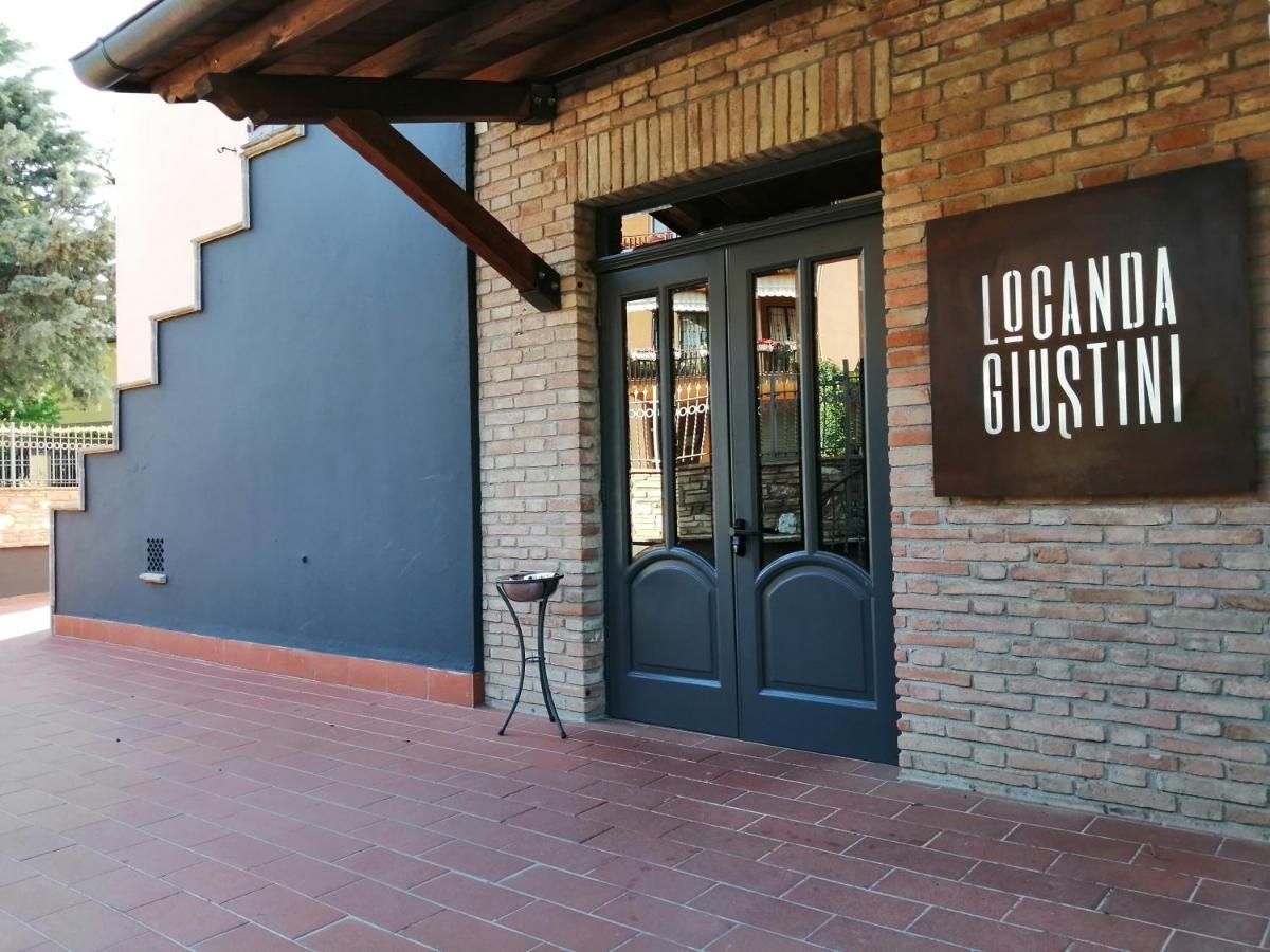 Locanda Giustini アッシジ エクステリア 写真