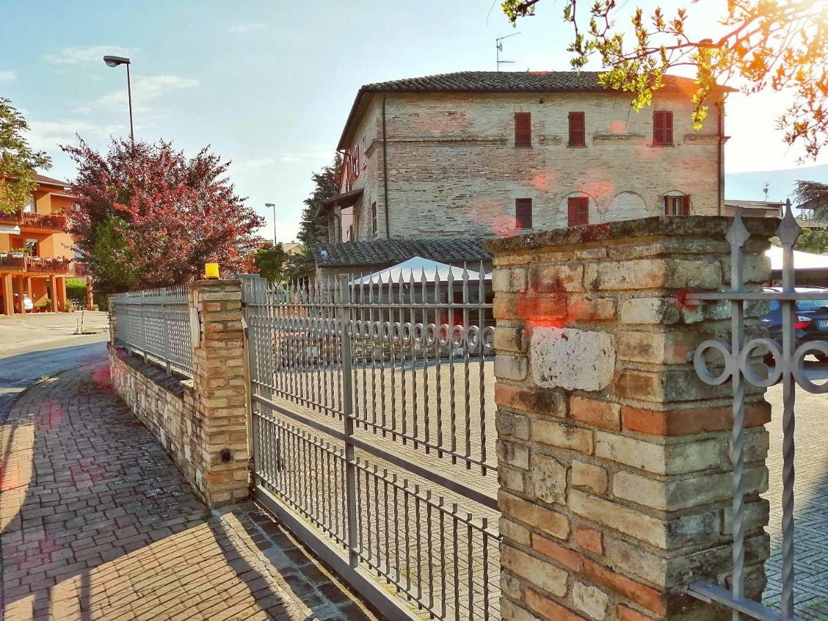 Locanda Giustini アッシジ エクステリア 写真