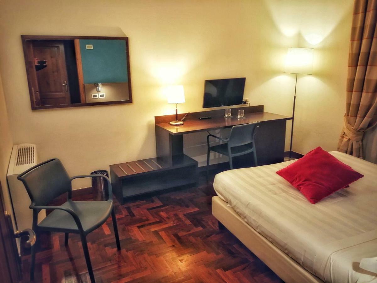 Locanda Giustini アッシジ エクステリア 写真